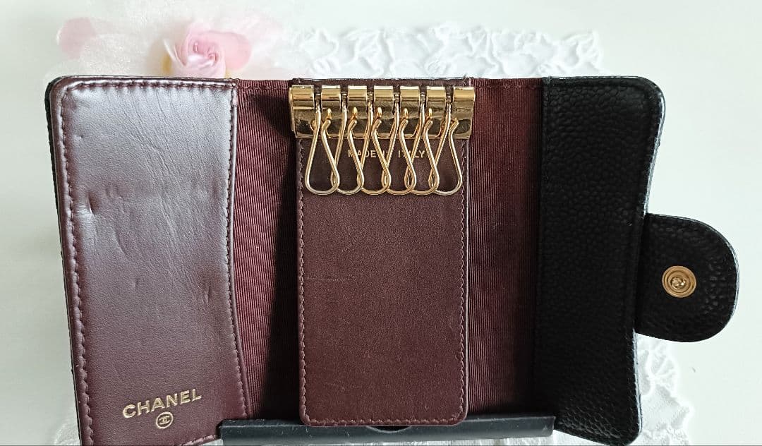 CHANEL　シャネル　マトラッセ キャビアスキン　キーケース