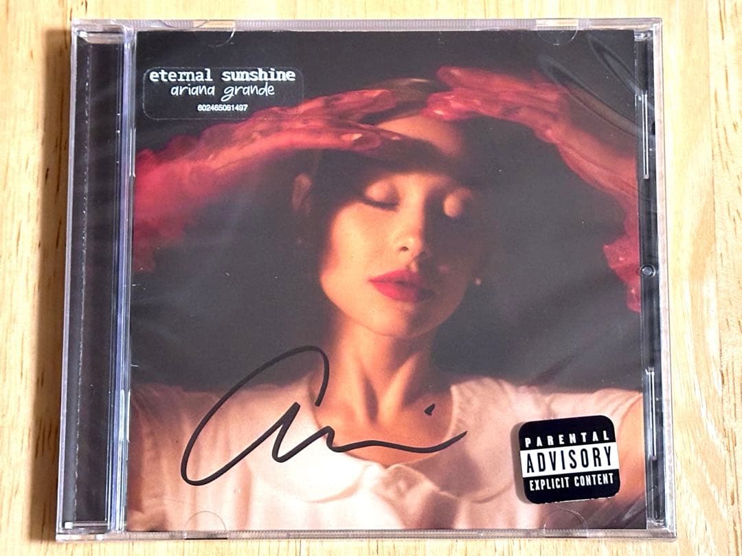 直筆サイン入り アリアナグランデ 「エターナル サンシャイン」 CDアルバム