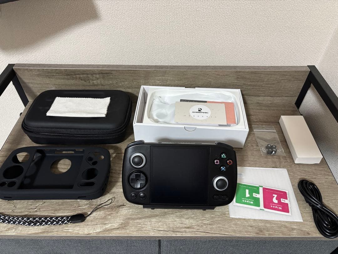 美品 Anbernic RG Cube ブラック