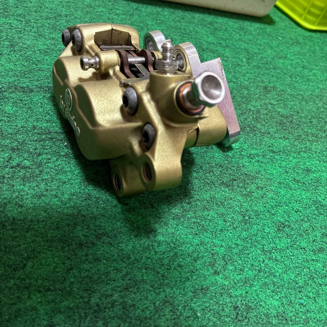 ユ*ン様 brembo キャリパー40mm サポート、ステンバンジョー 、ピン付