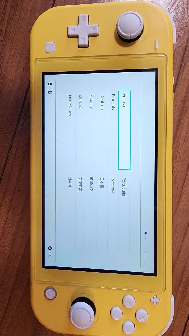 Nintendo Switch Lite イエロー AC付　動作○