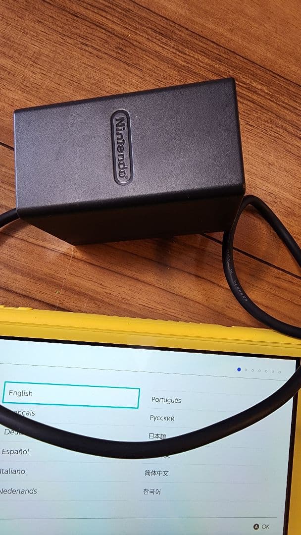 Nintendo Switch Lite イエロー AC付　動作○