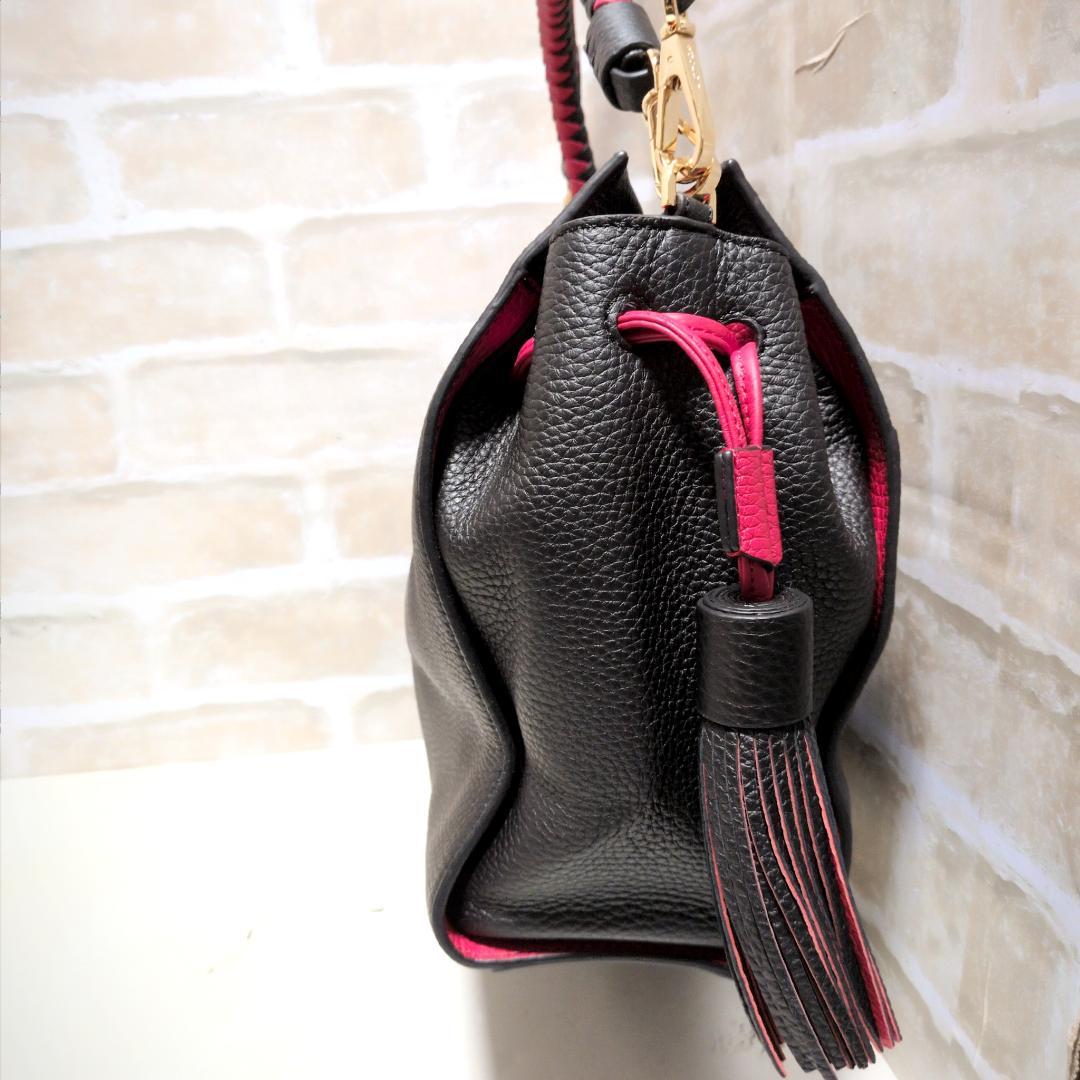 ★ココセリュックスゴールド 2WAY シボ革 バッグ スマホケース付 黒赤 新同