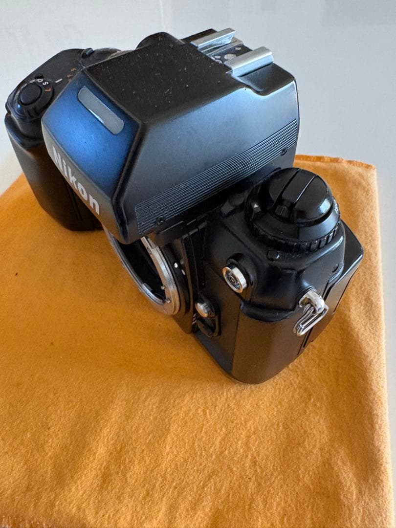 Nikon F4 一眼レフカメラ