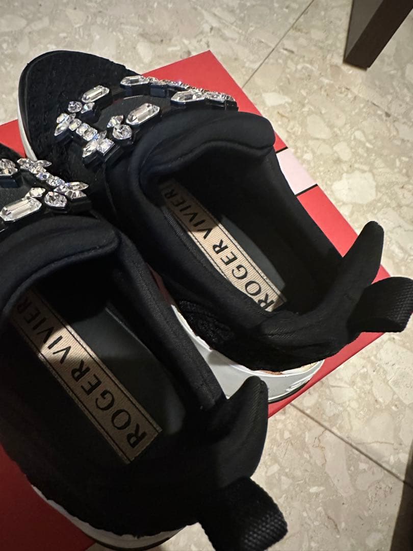 専用ちー様スニーカー ロジェヴィヴィエ 37