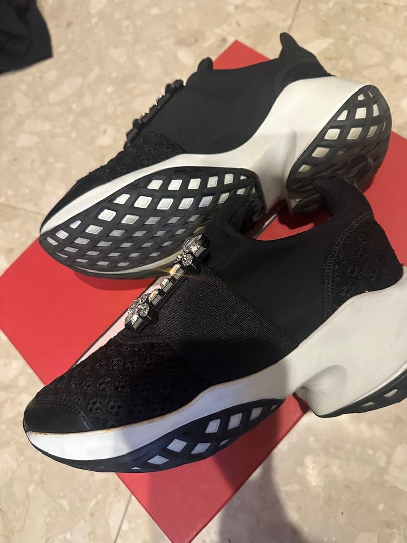 専用ちー様スニーカー ロジェヴィヴィエ 37