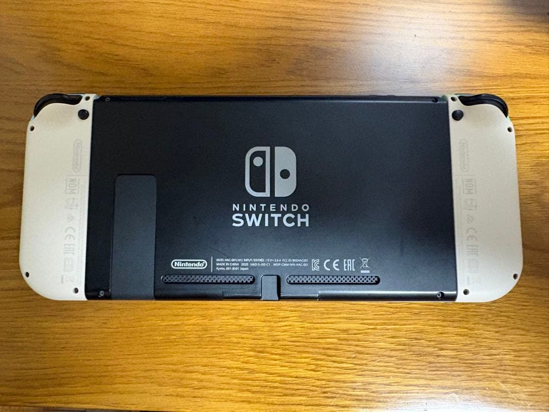 美品　新型Nintendo Switch 本体　➕　スマブラバージョンドック