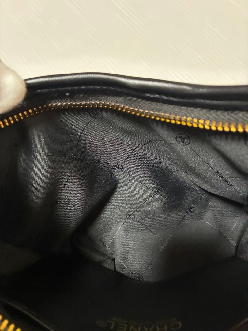 CHANEL シャネル　ノベルティ　バッグ　ブラック　ゴールドチェーン