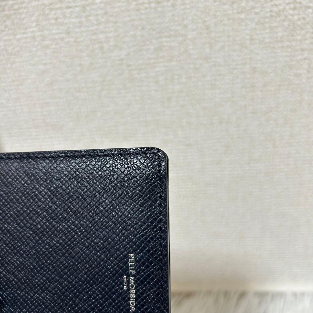 【未使用級✨バルカ】ペッレモルビダ　マネークリップ　財布　ネイビー　レザー　男女