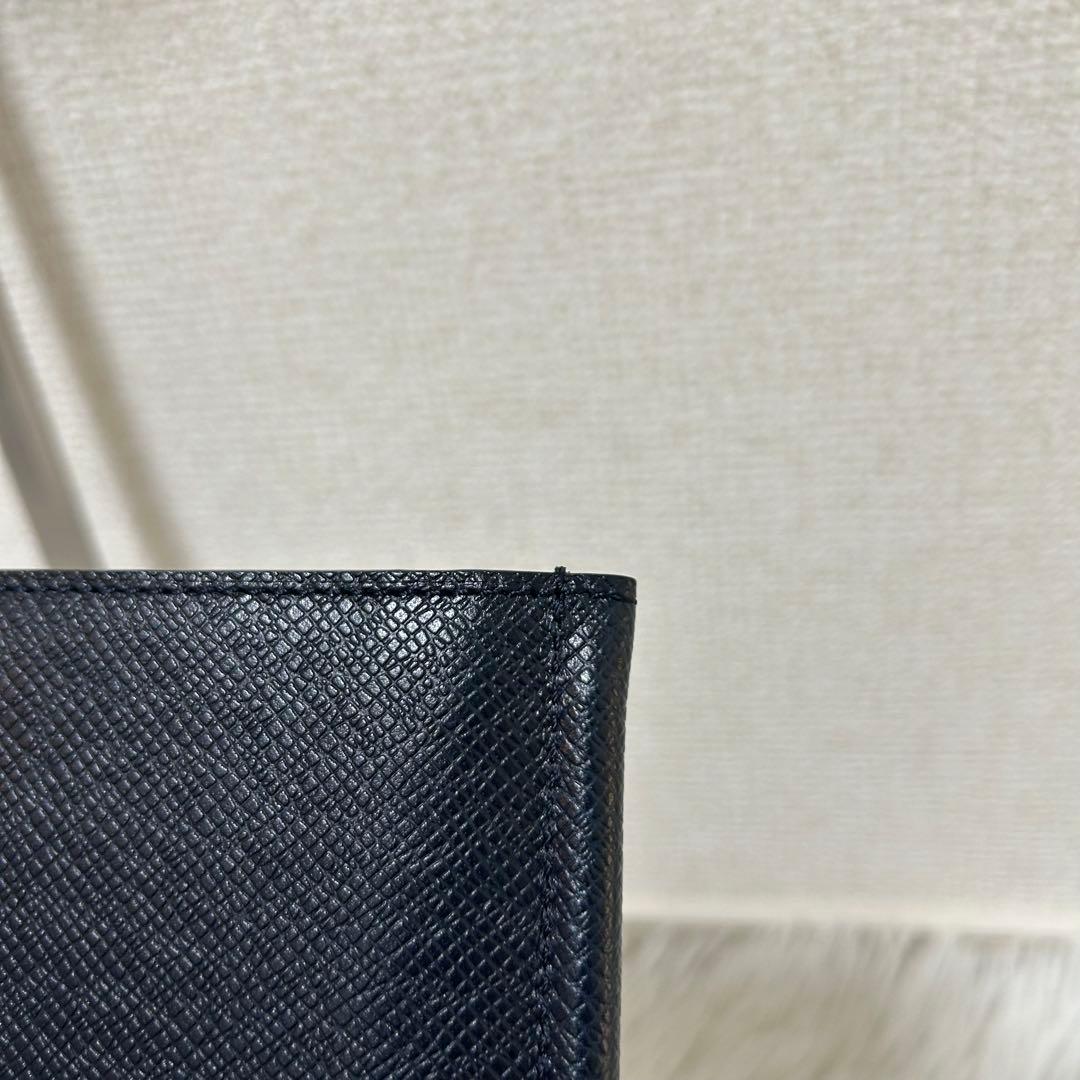 【未使用級✨バルカ】ペッレモルビダ　マネークリップ　財布　ネイビー　レザー　男女