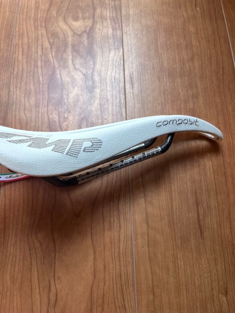 SELLE SMP composit カーボンレール