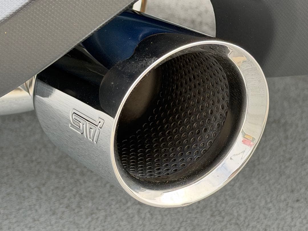 STIパフォーマンスマフラー VN5レヴォーグ用 美品 1箇所のみ傷あり+おまけ