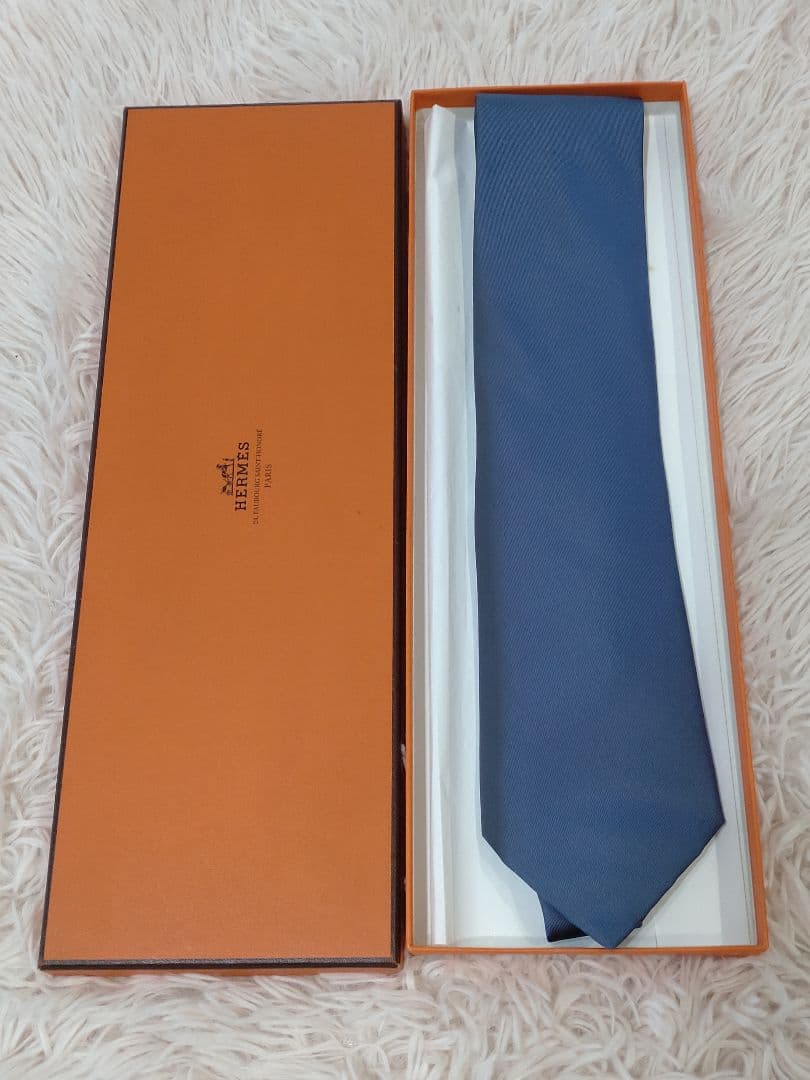 ✨美品【HERMES】エルメス/ネクタイ/ブルー/無地/箱付き/シルク100%