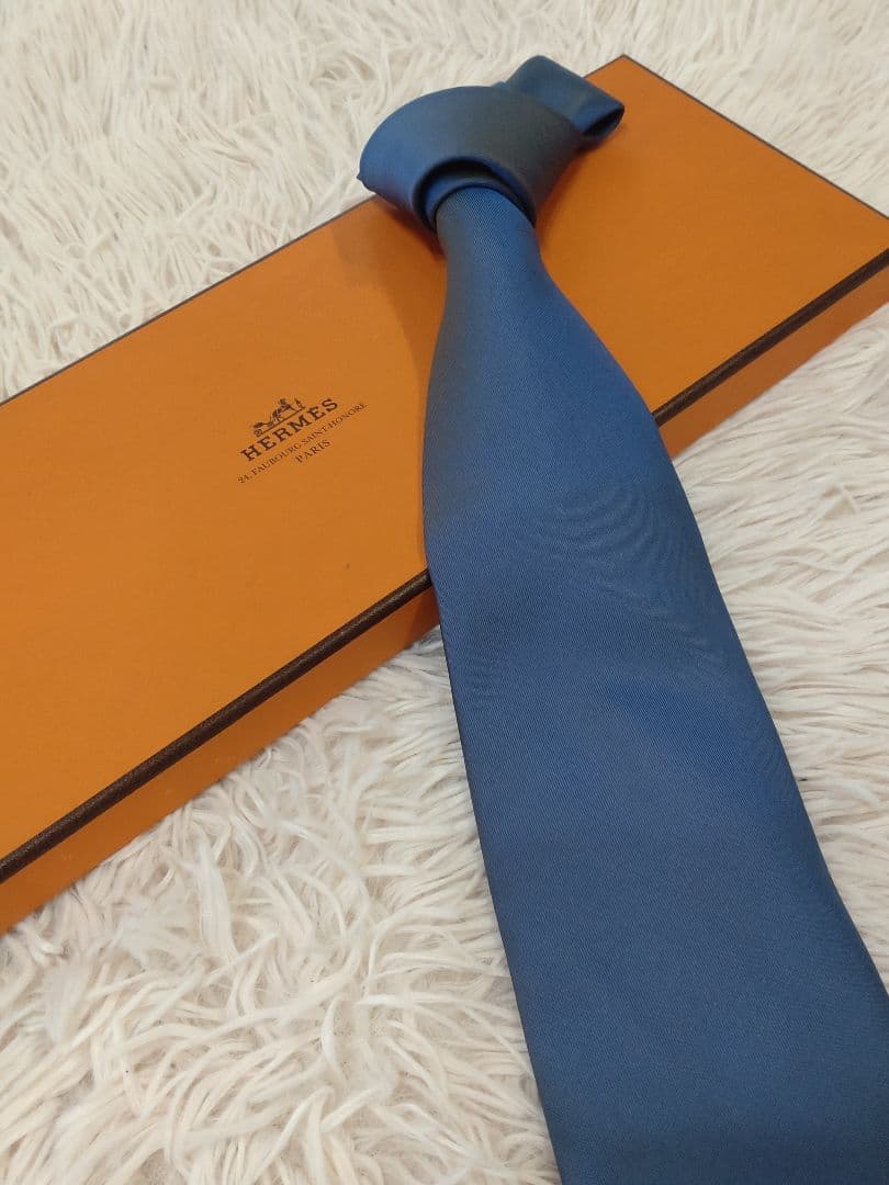 ✨美品【HERMES】エルメス/ネクタイ/ブルー/無地/箱付き/シルク100%
