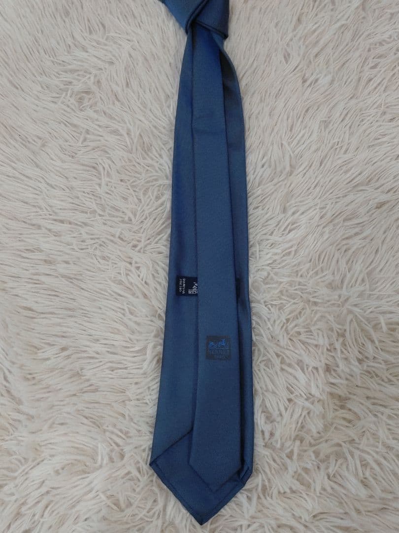 ✨美品【HERMES】エルメス/ネクタイ/ブルー/無地/箱付き/シルク100%