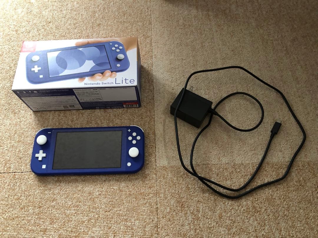 Nintendo Switch Lite 青 本体 ACアダプター付き