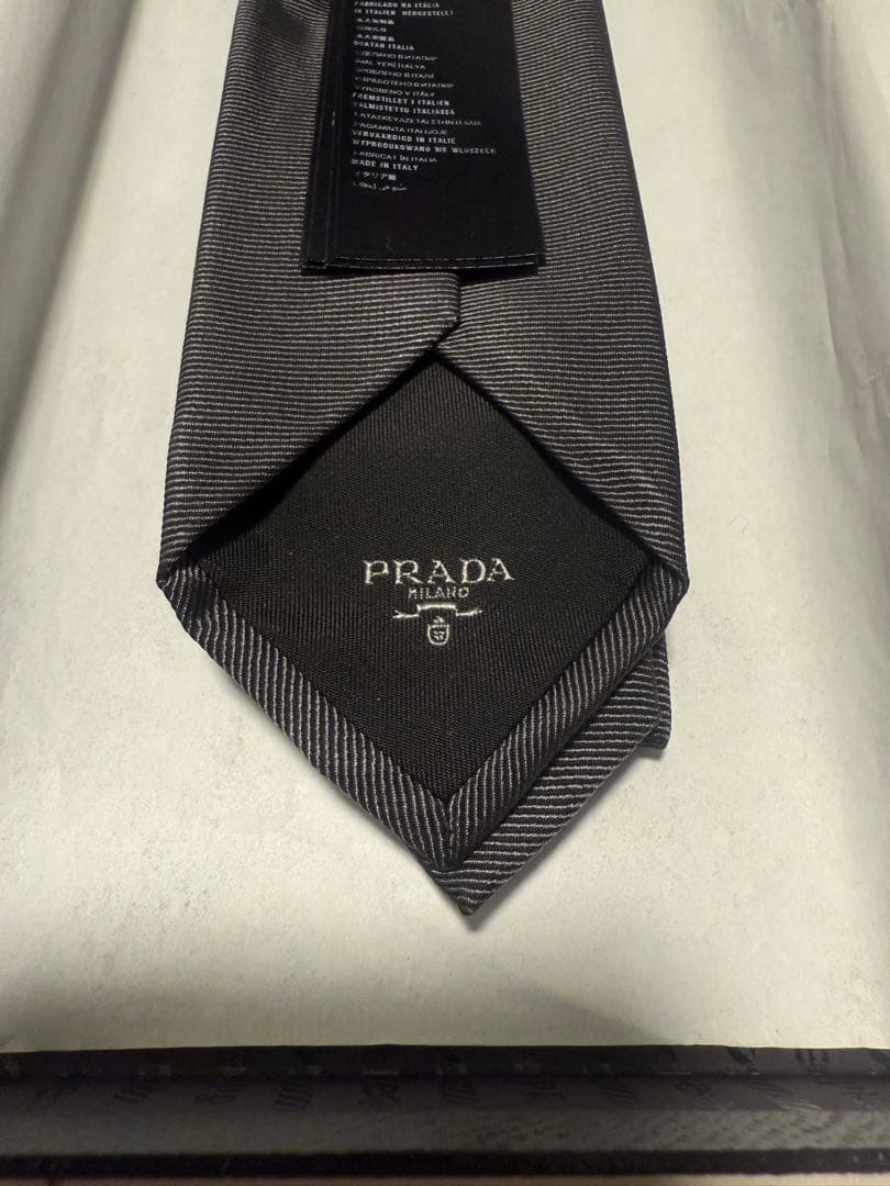 ⭐️新品 未使用PRADA ネクタイ⭐️