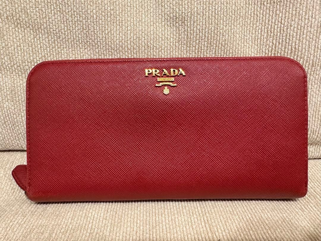 ★タイムセール★PRADA プラダ　ラウンドファスナー　長財布　赤　レッド