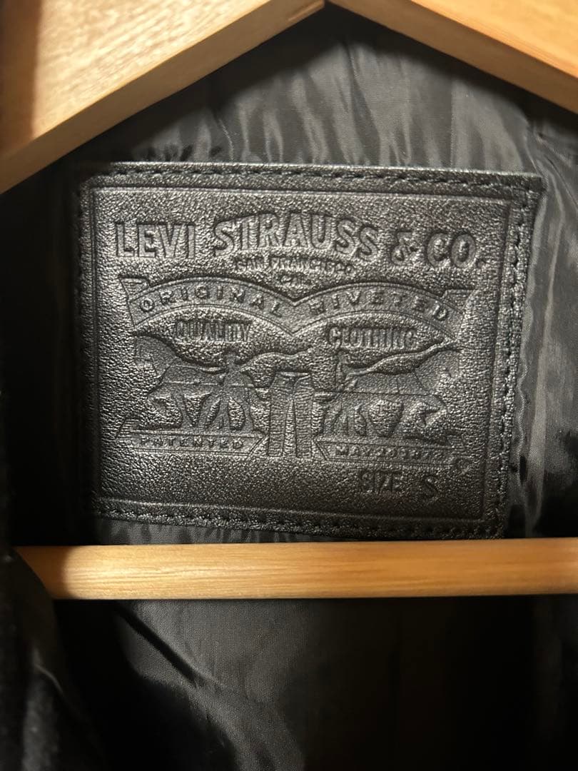 Levi's スタジャン ブラック サイズS リーバイス