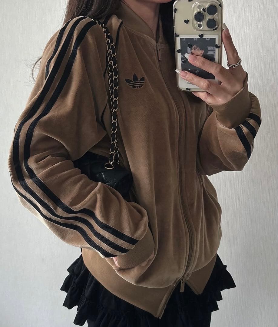 新品M】adidas アディカラー ブラウン ベロア トラックトップ 風早ゆうた