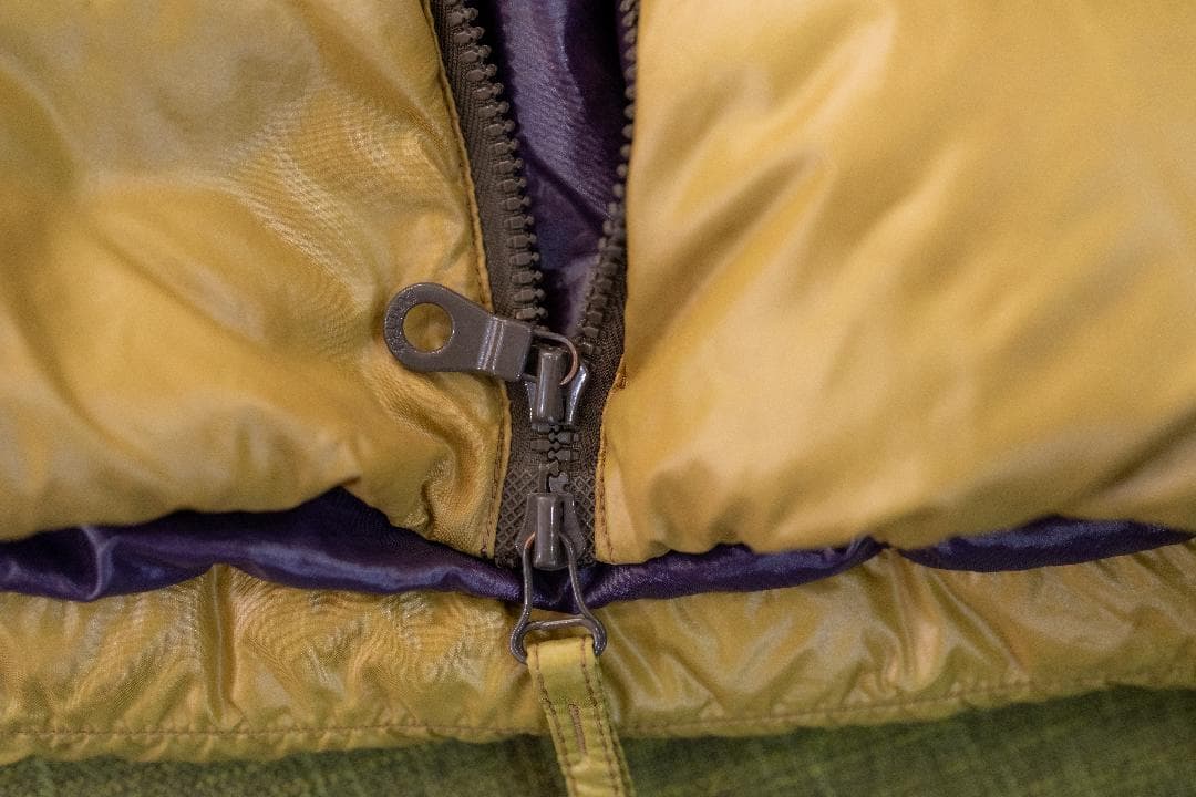 DUVETICA 　デュベティカ　ダウンベスト　40