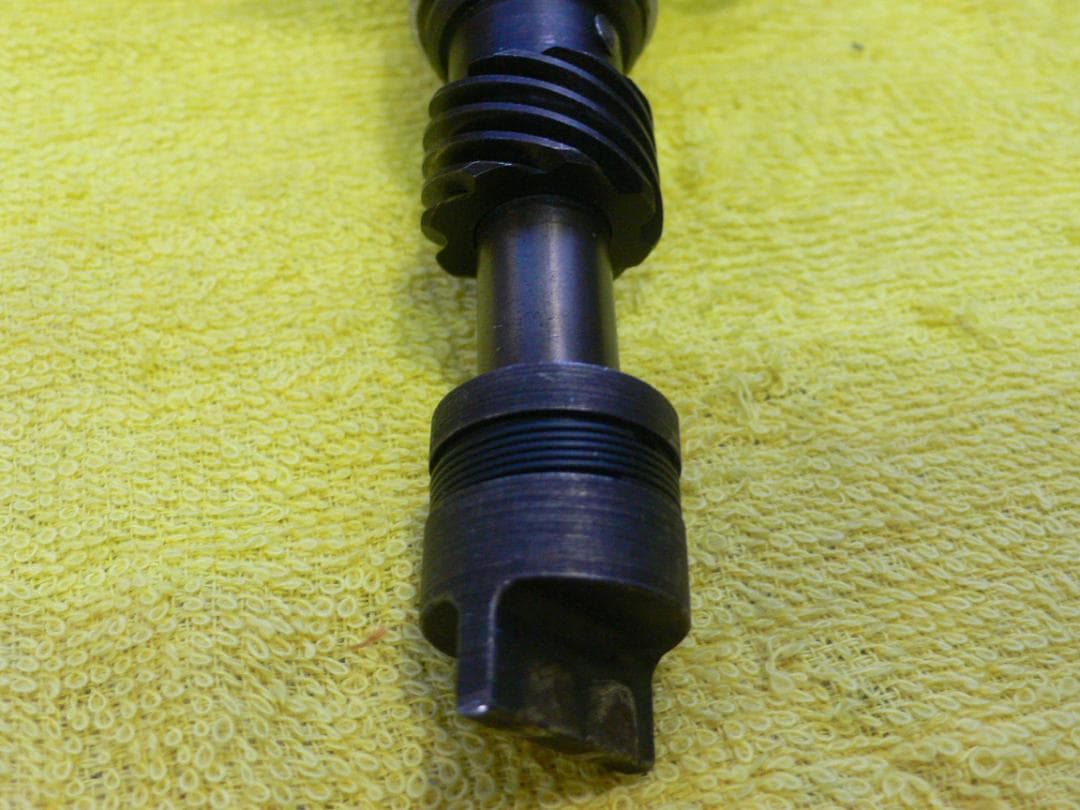 フェアレディSR311　U20エンジン部品 デストリビュータ