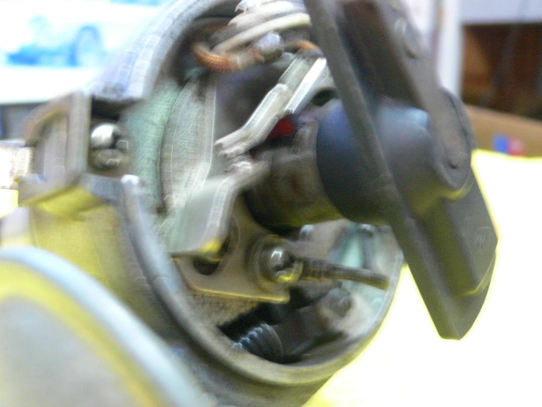 フェアレディSR311　U20エンジン部品 デストリビュータ