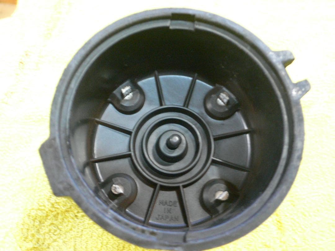 フェアレディSR311　U20エンジン部品 デストリビュータ