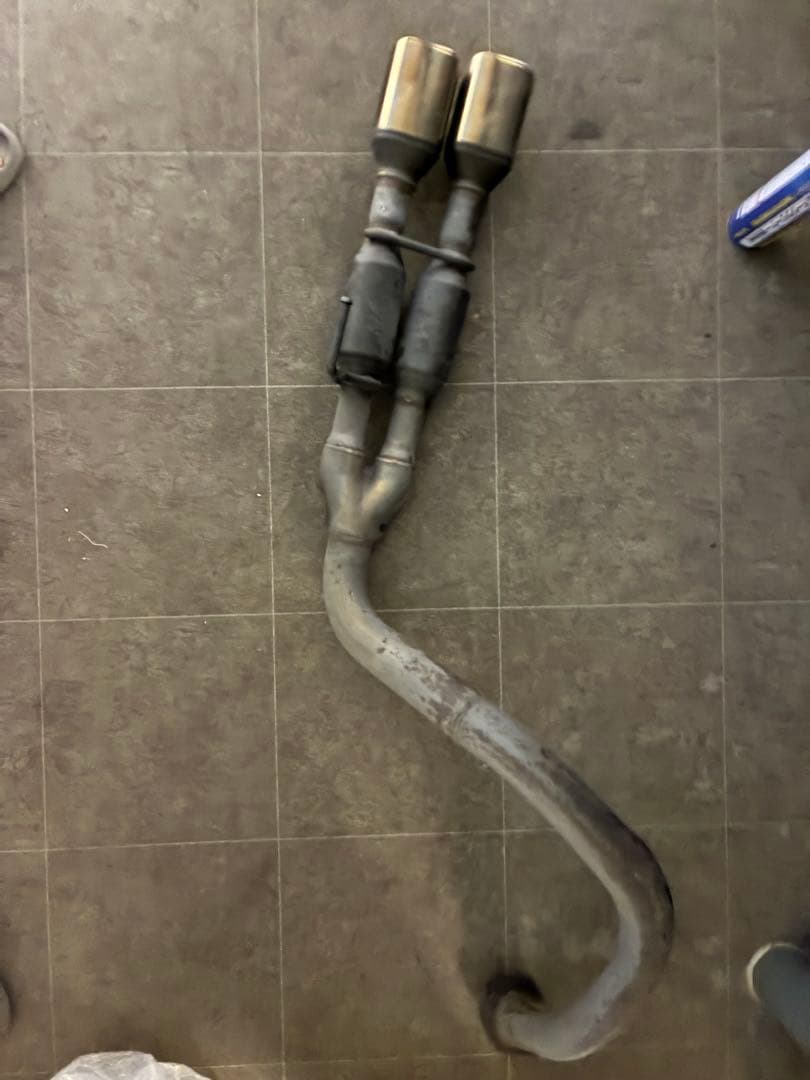 プラド150後期　モデリスタ　マフラー