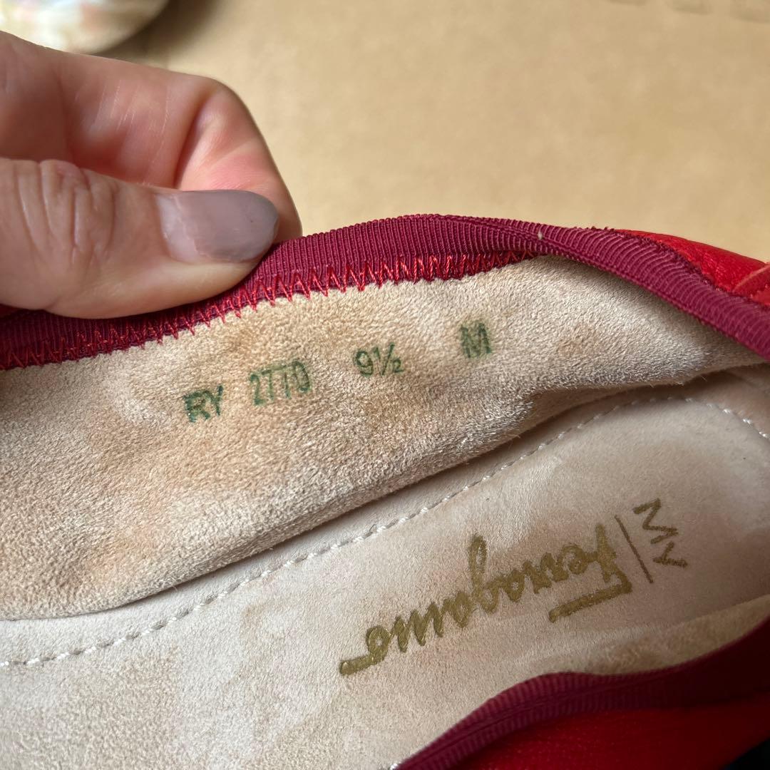 【フェラガモ】フラットシューズ　赤　25.5cm