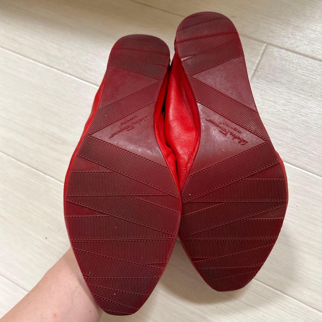【フェラガモ】フラットシューズ　赤　25.5cm