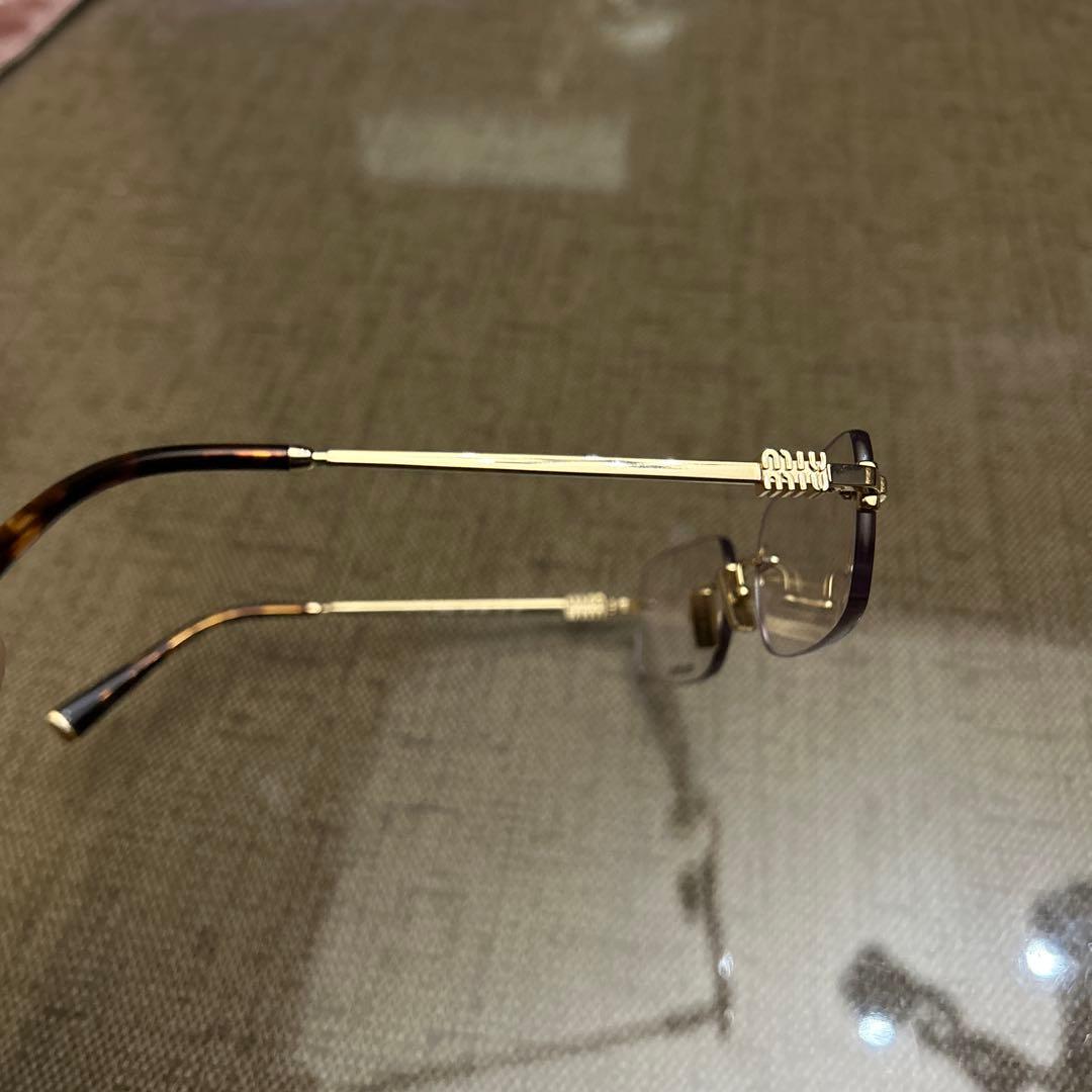 MIU MIU リムレス　リムレスメガネ　サングラス　ゴールド　ミュウミュウ