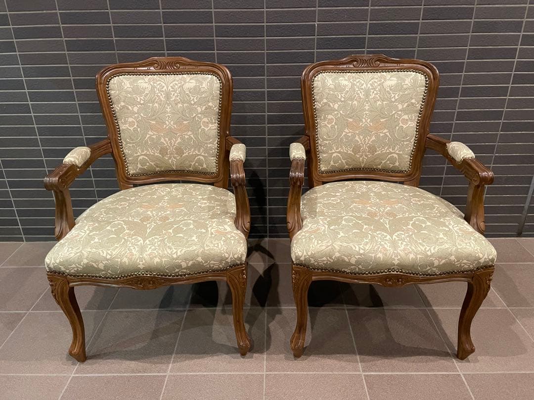 カリモク家具の最高峰　domani パーソナルチェア　2脚