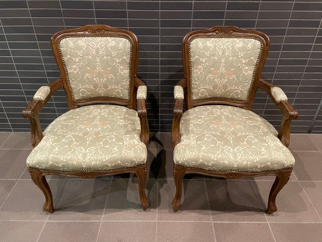 カリモク家具の最高峰　domani パーソナルチェア　2脚