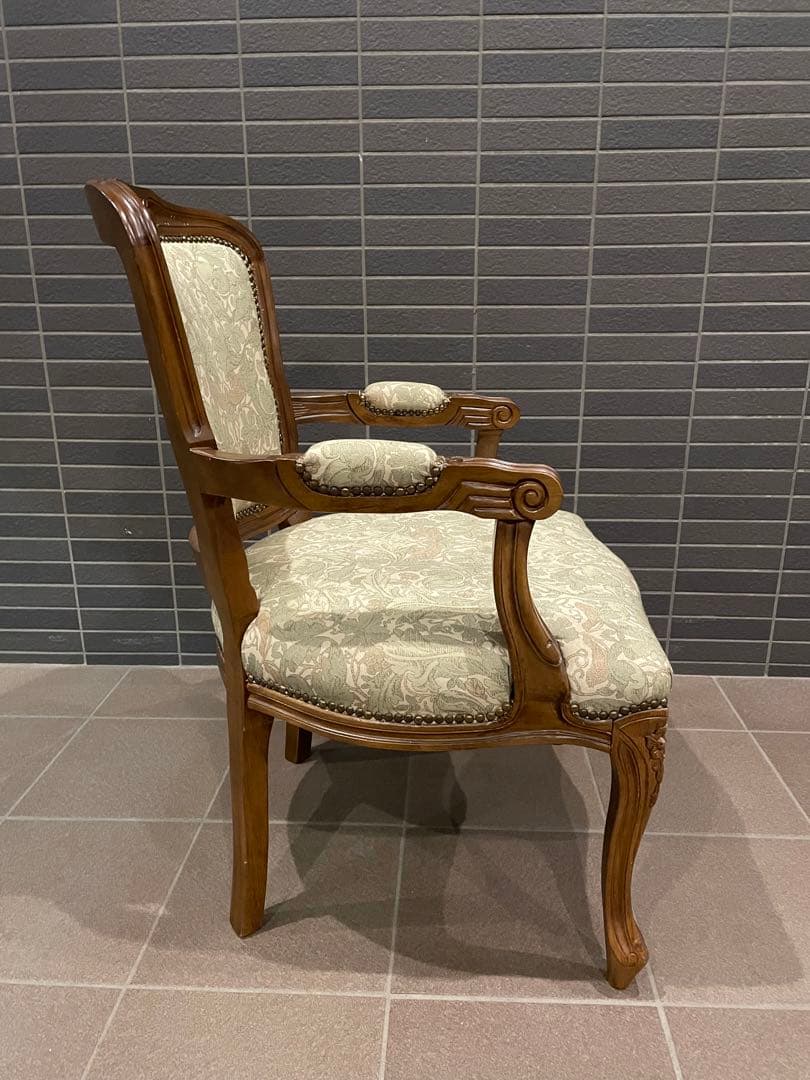 カリモク家具の最高峰　domani パーソナルチェア　2脚