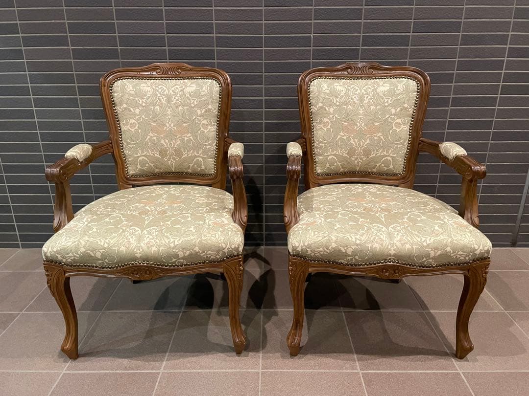 カリモク家具の最高峰　domani パーソナルチェア　2脚