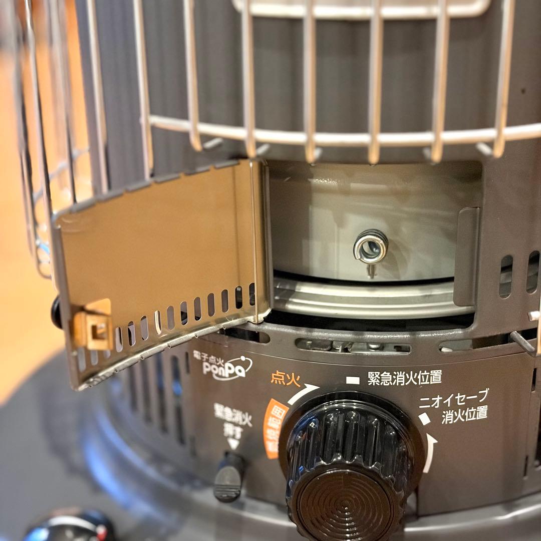 美品トヨトミ石油ストーブ マットグレー KS-67H