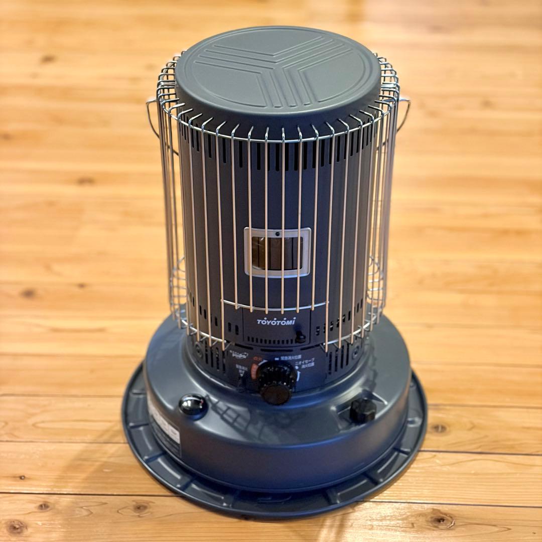 美品トヨトミ石油ストーブ マットグレー KS-67H