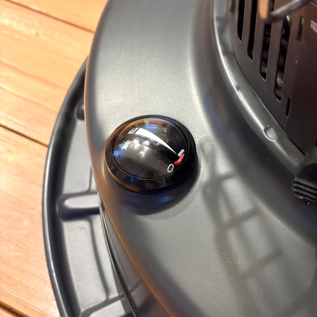 美品トヨトミ石油ストーブ マットグレー KS-67H