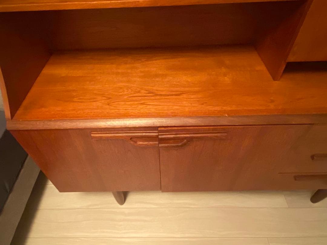 【最終値下】イギリス　ヴィンテージサイドボード