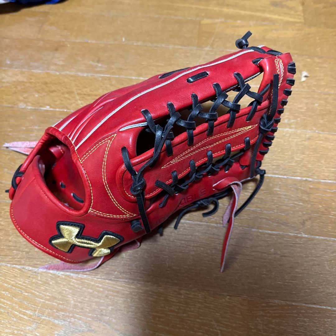 アンダーアーマー　Under Armour 硬式グローブ レッド