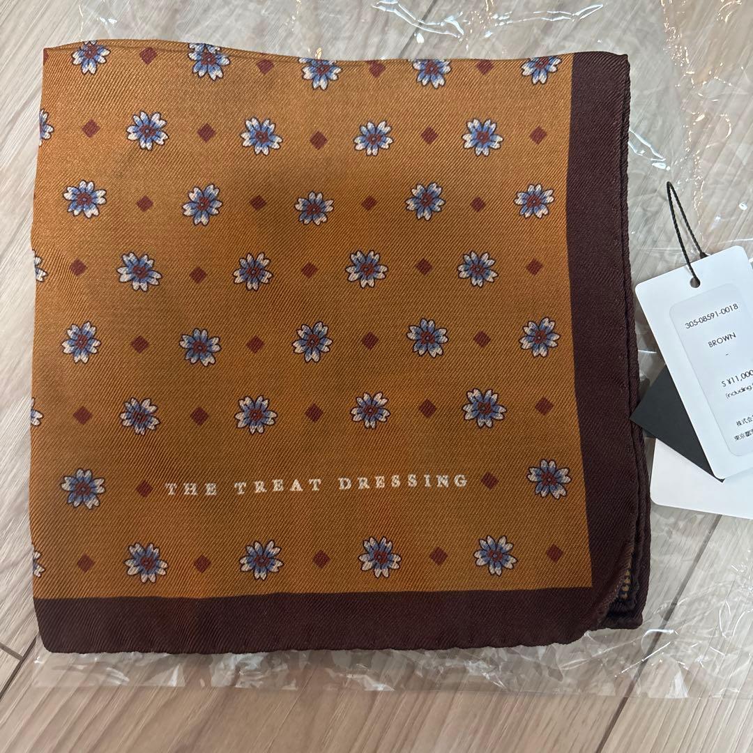 トリートドレッシング　花柄蝶ネクタイ、ポケットチーフ