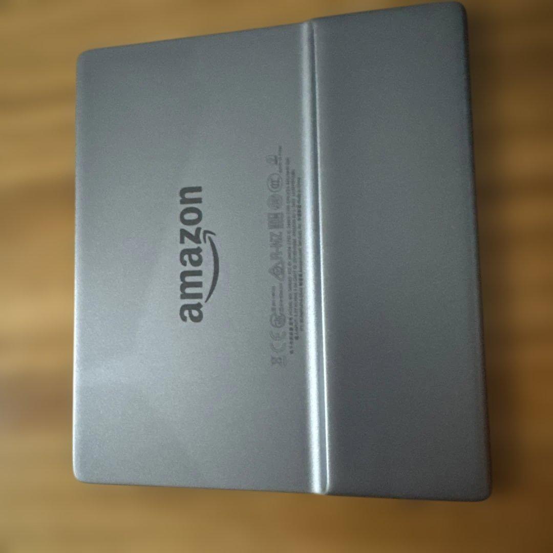 Kindle Oasis 色調調節ライト搭載 wifi 8GB 純正カバー付