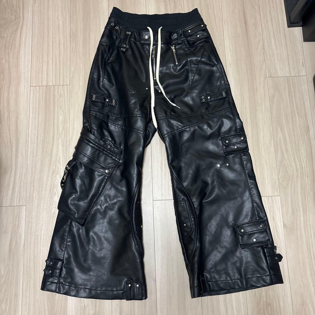 cozy world wide レザーパンツ