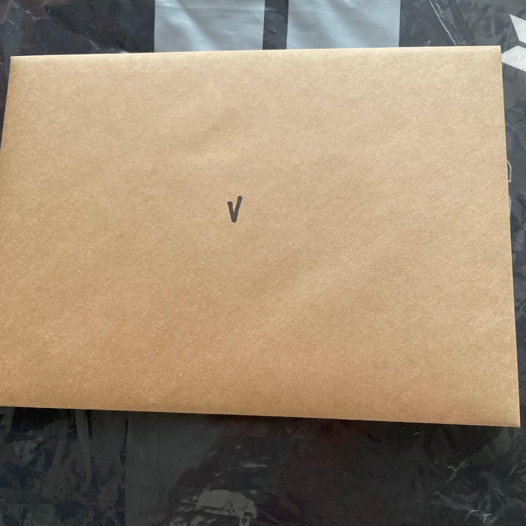 アーティスト メイド ブローチ team BTS Tシャツ テテ テヒョン