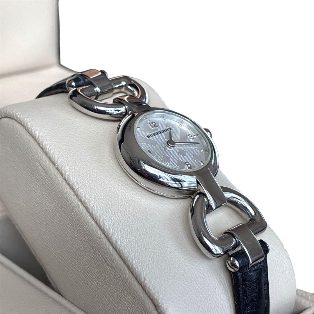 BURBERRY バーバリー 腕時計 美品 新品電池 レザーベルト チェック柄
