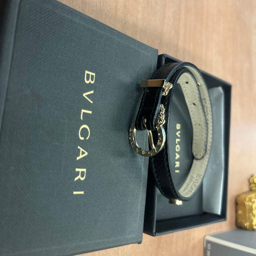 BVLGARI ブラックレザーブレスレット NE E09 30716