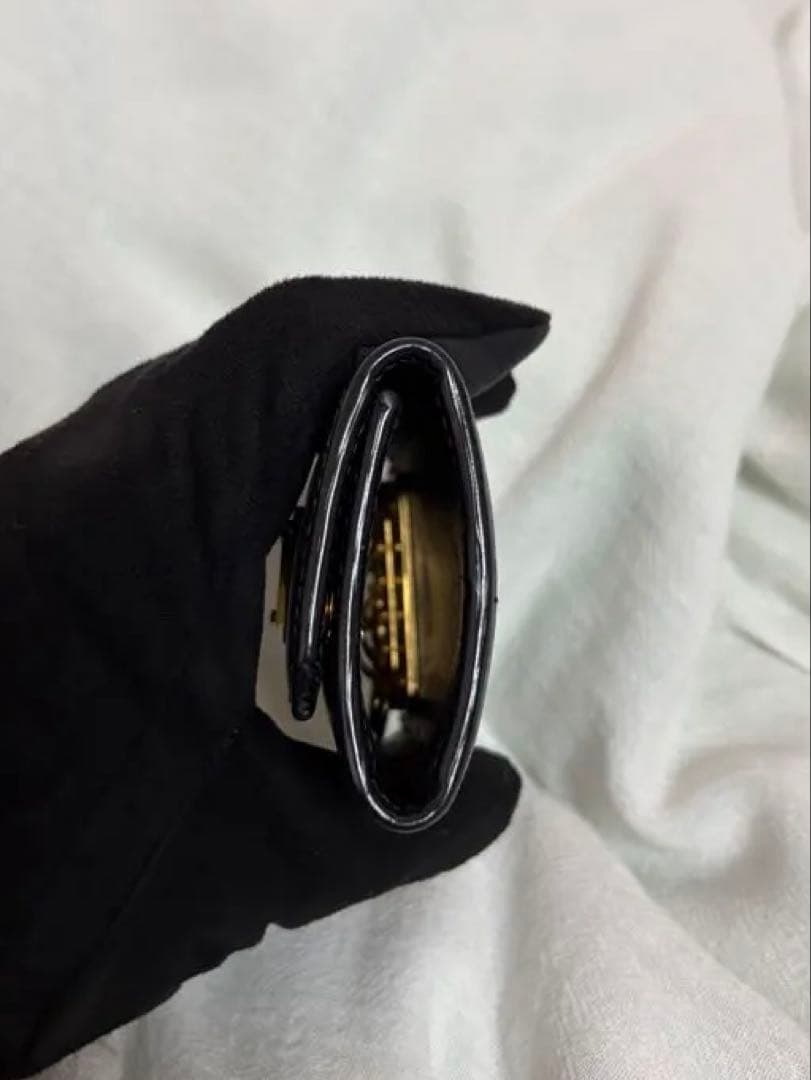 PRADA 黒 レザー キーケース 三角ロゴ ヴィッテロムーブ