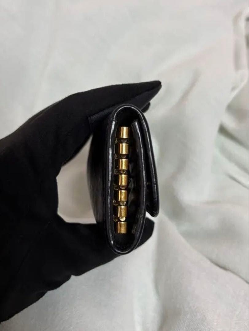 PRADA 黒 レザー キーケース 三角ロゴ ヴィッテロムーブ