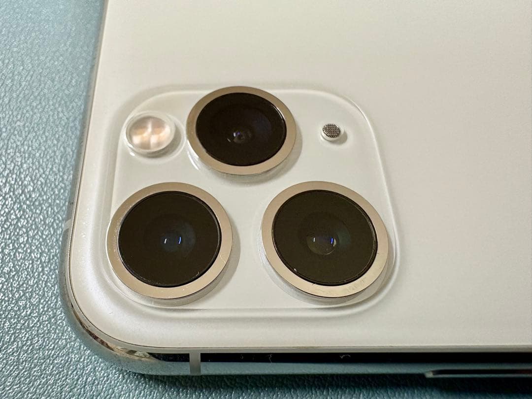 iPhone11Pro　シルバー(本体のみ)　256GB　SIMフリー